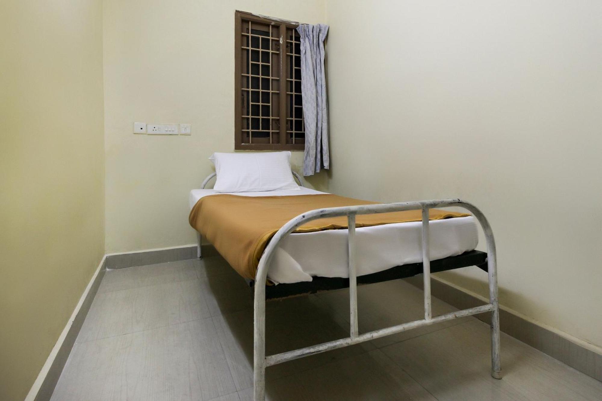 Spot On Jayalakshmi Residency Non Ac Ξενοδοχείο Kovilpatti Εξωτερικό φωτογραφία