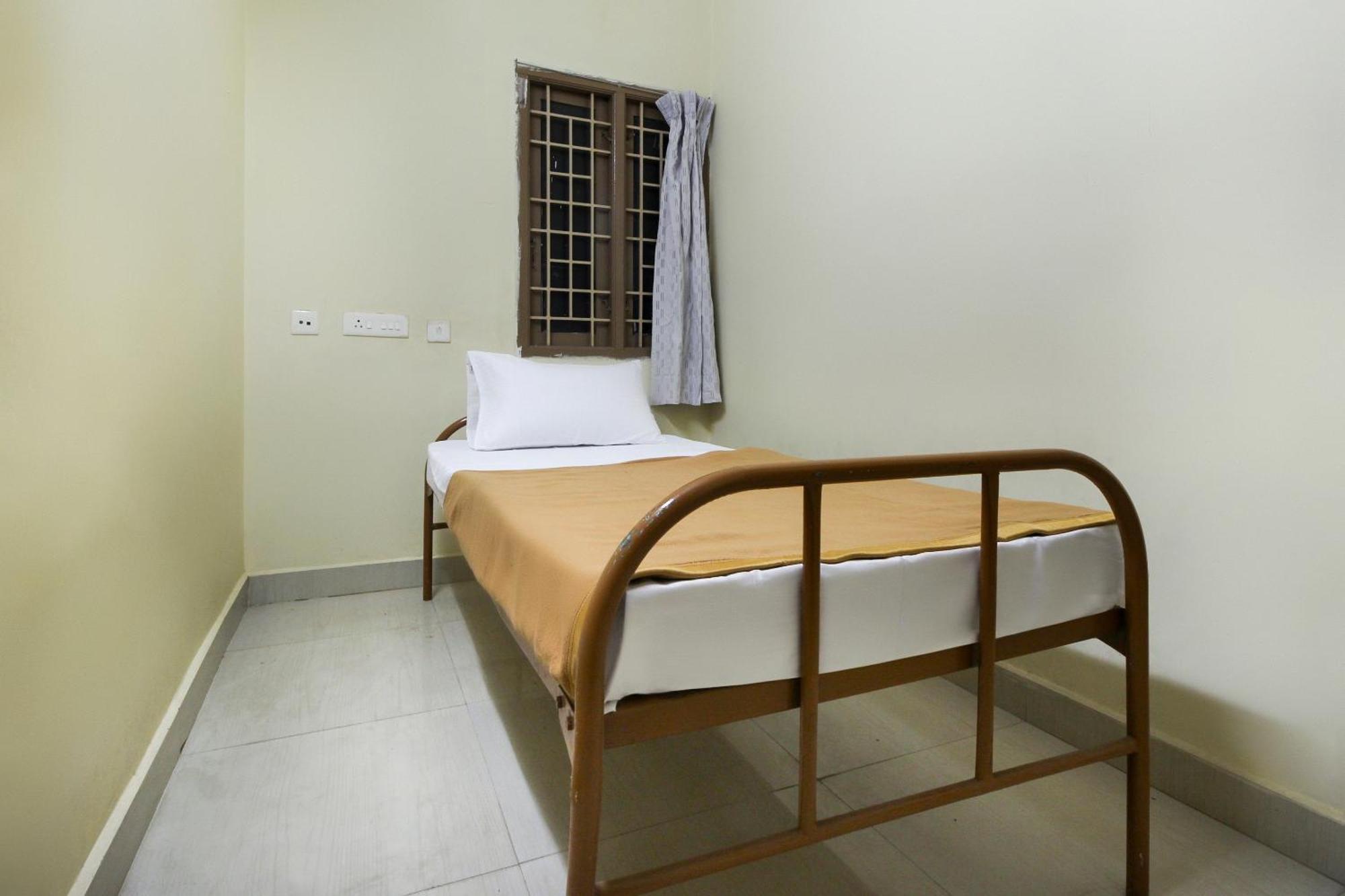 Spot On Jayalakshmi Residency Non Ac Ξενοδοχείο Kovilpatti Εξωτερικό φωτογραφία